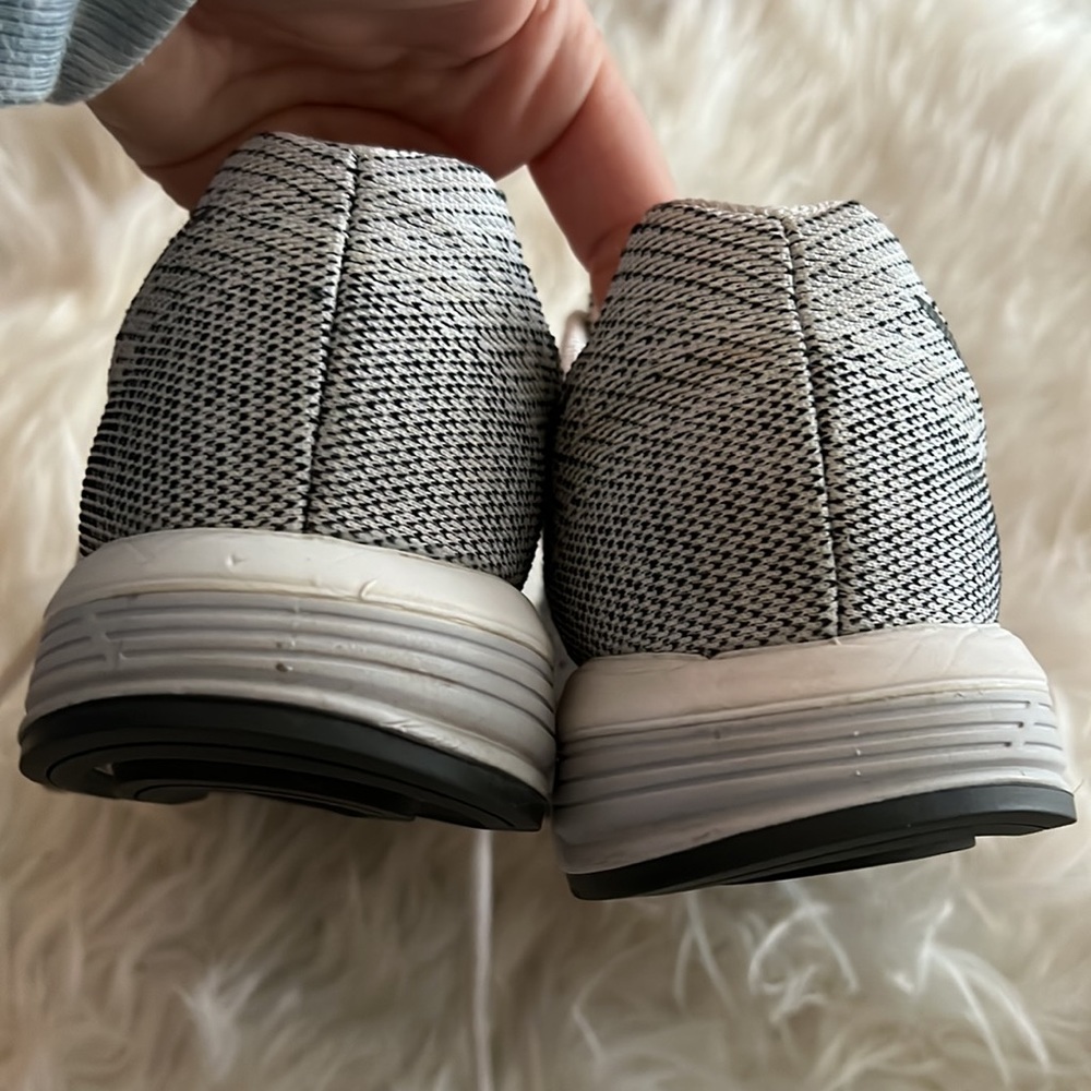 [Nike] Zoom Running Shoes - Picture 5 of 9